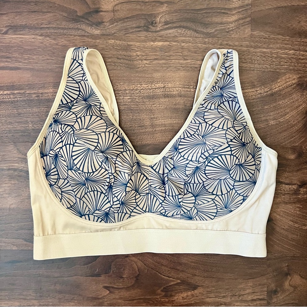 Rhonda Shear Beige W/Navy Blue Shell Pattern Wireless Bra Women’s Sz 2X NWOT - Picture 1 of 6